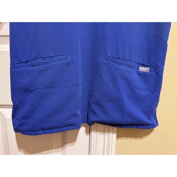 Figs Women's Technical Collection Blue Short Sleeve Top V-Neck Sz M - Picture 3 of 8